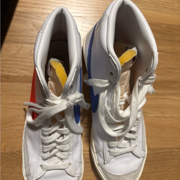 Nike Blazer Mid 77 White High-Top Sneakers - Picture 4 of 5